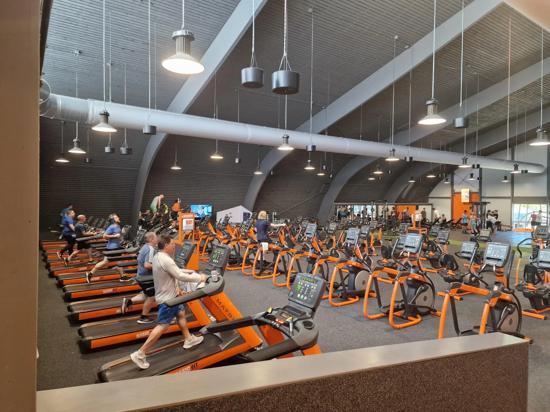 Basic-Fit Heerlen Ten Esschen 24/7