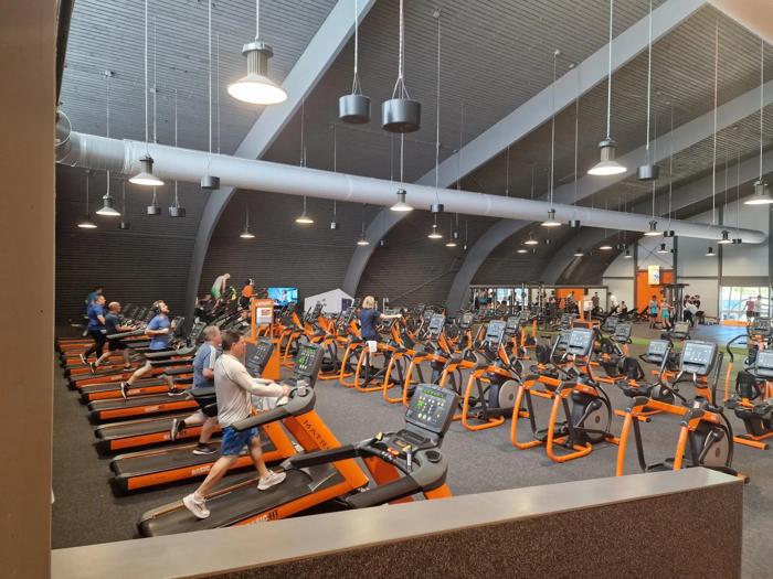 Basic-Fit Heerlen Ten Esschen 24/7