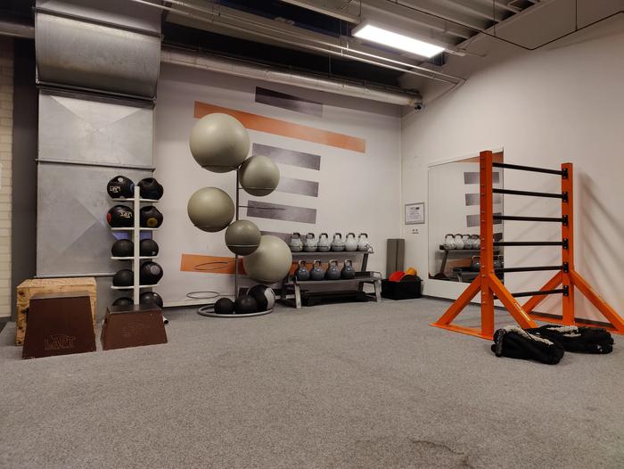 Basic-Fit Eindhoven Vijfkamplaan 24/7