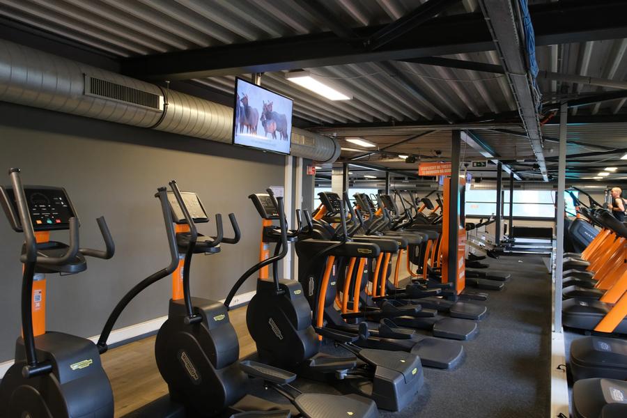 Basic-Fit Amsterdam Sportpark Kadoelen 24/7
