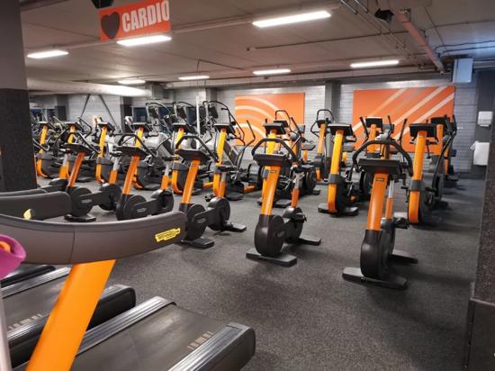 Basic-Fit Deventer Hannoverstraat 24/7