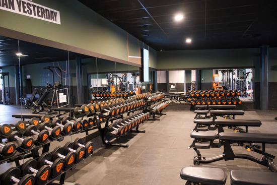 Basic-Fit Alkmaar Terborchlaan 24/7