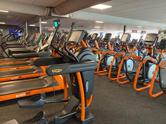 Basic-Fit Ijmuiden C. van der Doesstraat 24/7