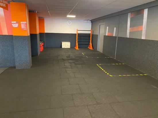 Basic-Fit Ijmuiden C. van der Doesstraat 24/7