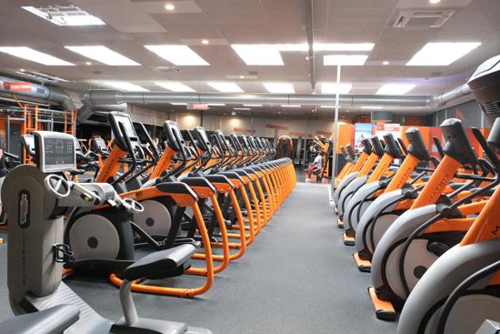 Basic-Fit Spijkenisse A.M. de Jongstraat 24/7