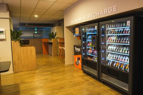 Basic-Fit Spijkenisse A.M. de Jongstraat 24/7