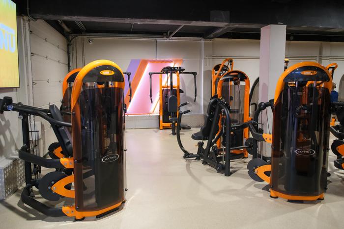 Basic-Fit Spijkenisse A.M. de Jongstraat 24/7