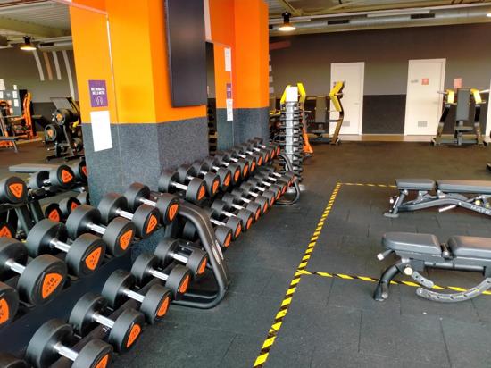 Basic-Fit Den Helder Industrieweg 24/7