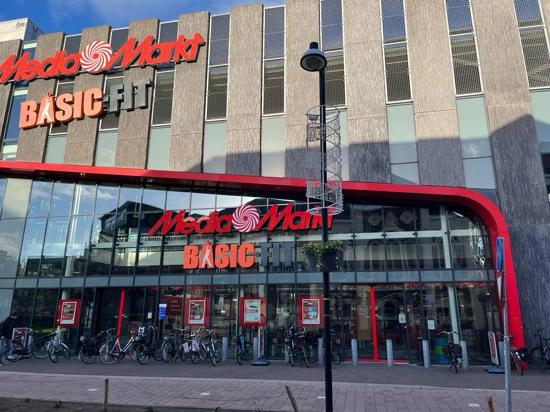 Basic-Fit Doetinchem Burgemeester van Nispenstraat 24/7