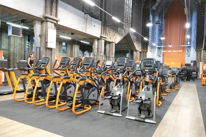Basic-Fit Maastricht Bosscherweg 24/7