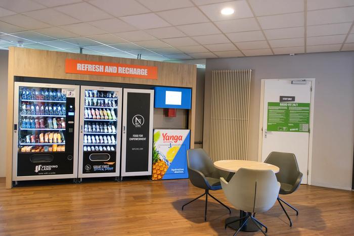 Basic-Fit Enschede J J van Deinselaan 24/7