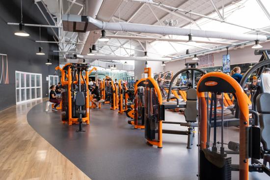 Basic-Fit Ede Peppelensteeg 24/7