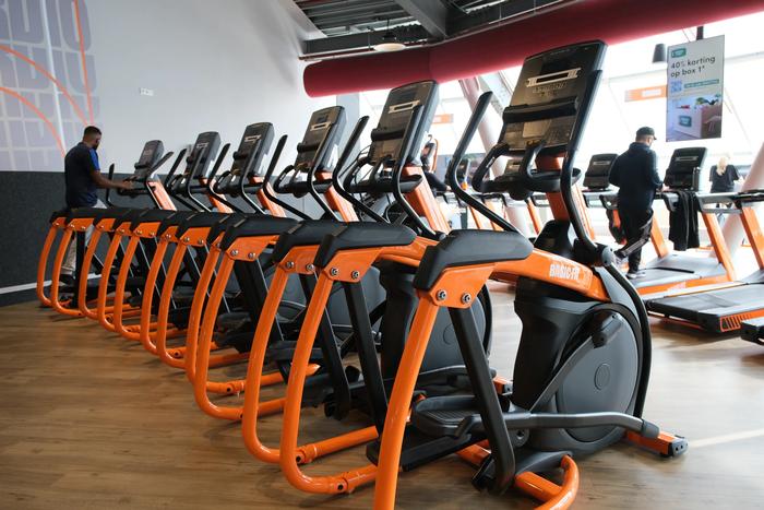 Basic-Fit Zoetermeer Burgemeester van Leeuwenpassage 24/7