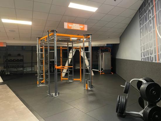 Basic-Fit Zoetermeer Burgemeester van Leeuwenpassage 24/7