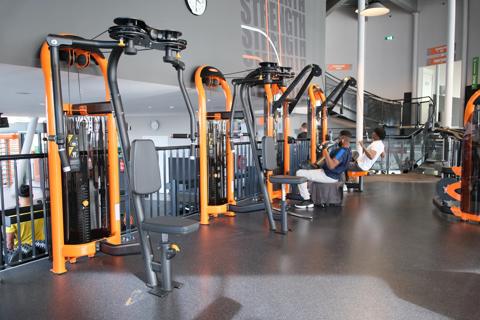 Basic-Fit Zoetermeer Burgemeester van Leeuwenpassage 24/7