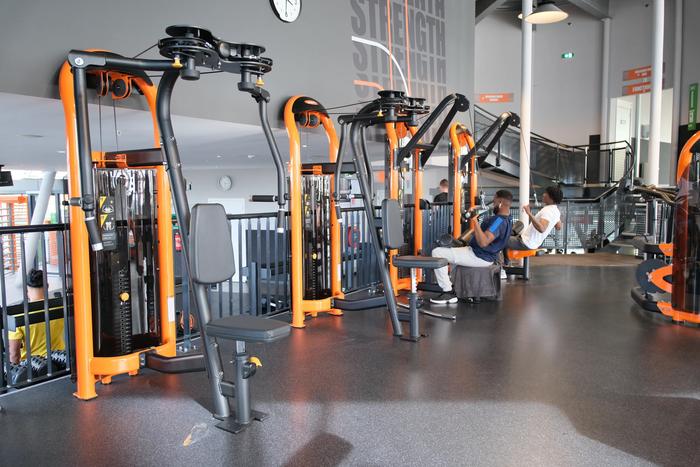 Basic-Fit Zoetermeer Burgemeester van Leeuwenpassage 24/7