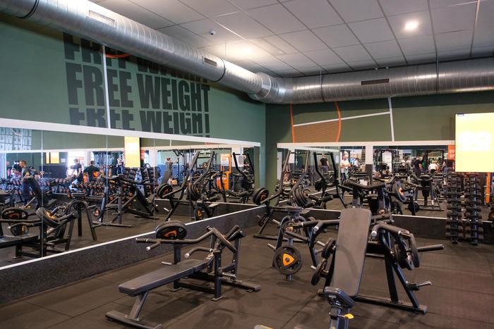 Basic-Fit Groningen Antillenstraat 24/7