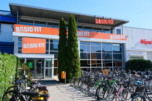 Basic-Fit Groningen Antillenstraat 24/7