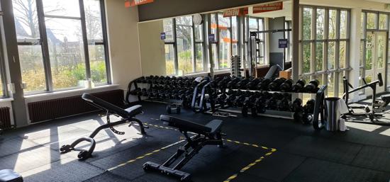 Basic-Fit Hoogeveen Pesserstraat 24/7