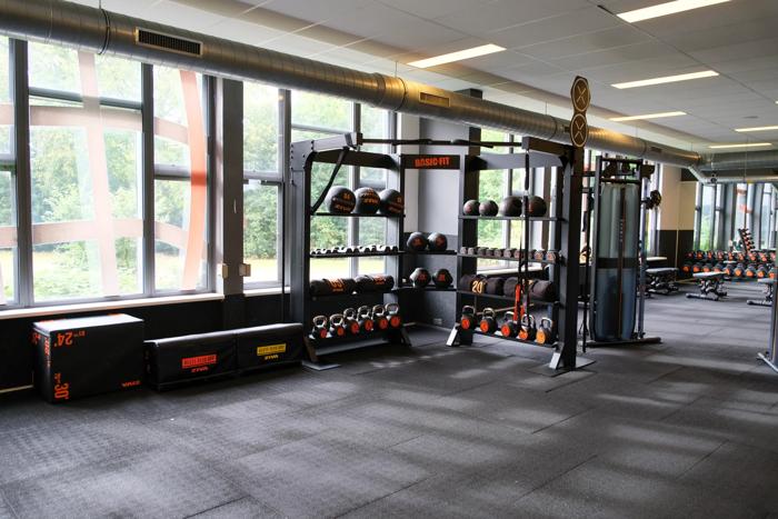 Basic-Fit Hoogeveen Pesserstraat 24/7