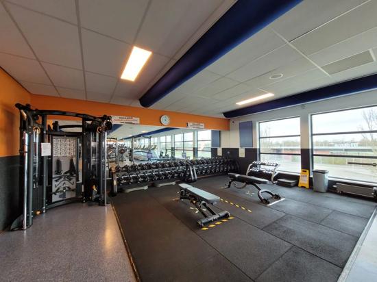 Basic-Fit Kudelstaart Wim Kan Dreef 24/7