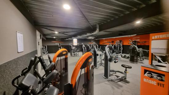 Basic-Fit Waalwijk Eerste Zeine 24/7