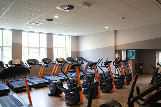 Basic-Fit Nijverdal Piet Heinweg 24/7