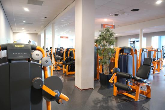 Basic-Fit Nijverdal Piet Heinweg 24/7