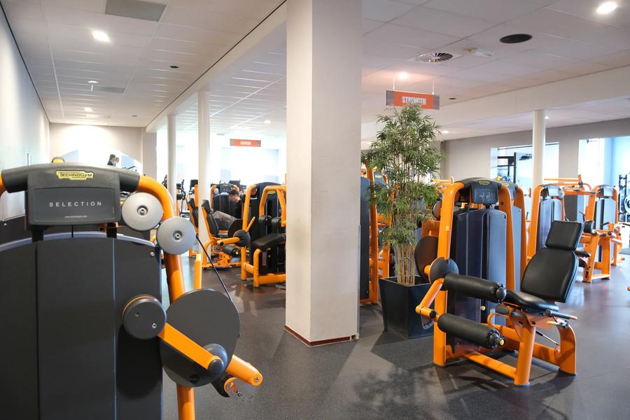 Basic-Fit Nijverdal Piet Heinweg 24/7