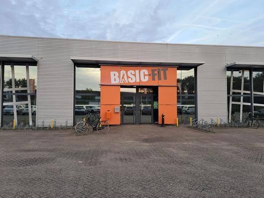 Basic-Fit Oosterhout Beneluxweg 24/7