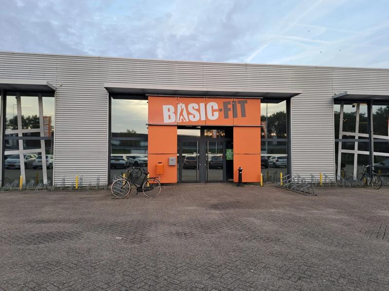 Basic-Fit Oosterhout Beneluxweg 24/7