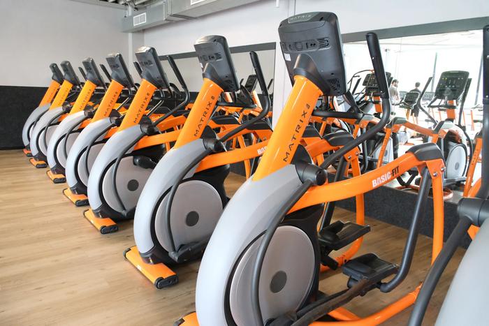 Basic-Fit Rotterdam IJsselmonde Dwarsdijk 24/7