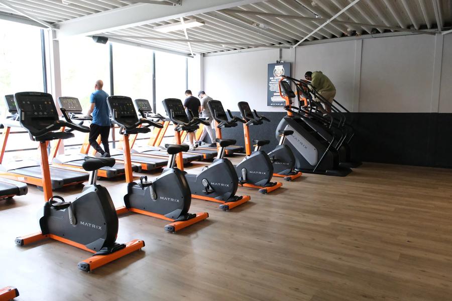 Basic-Fit Rotterdam IJsselmonde Dwarsdijk 24/7