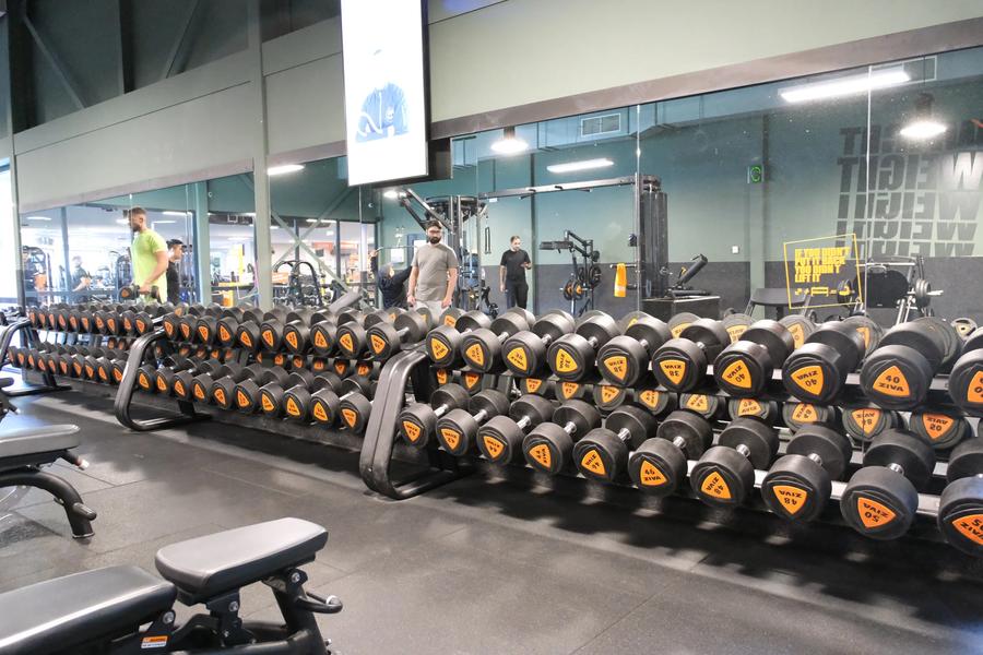 Basic-Fit Rotterdam IJsselmonde Dwarsdijk 24/7