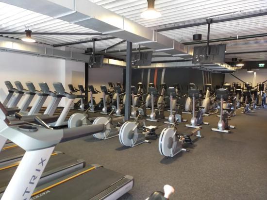 Basic-Fit Goes v.d. Spiegelstraat 24/7