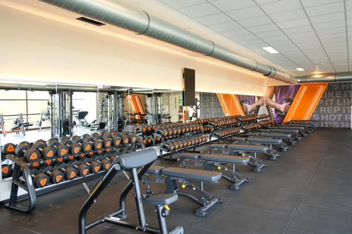 Basic-Fit Hoogeveen Duymaer van Twistweg 24/7