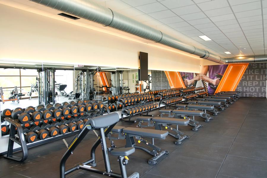 Basic-Fit Hoogeveen Duymaer van Twistweg 24/7