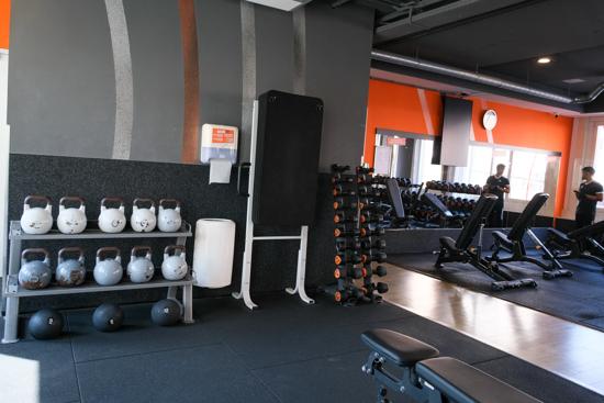 Basic-Fit Scheveningen Gevers Deynootweg