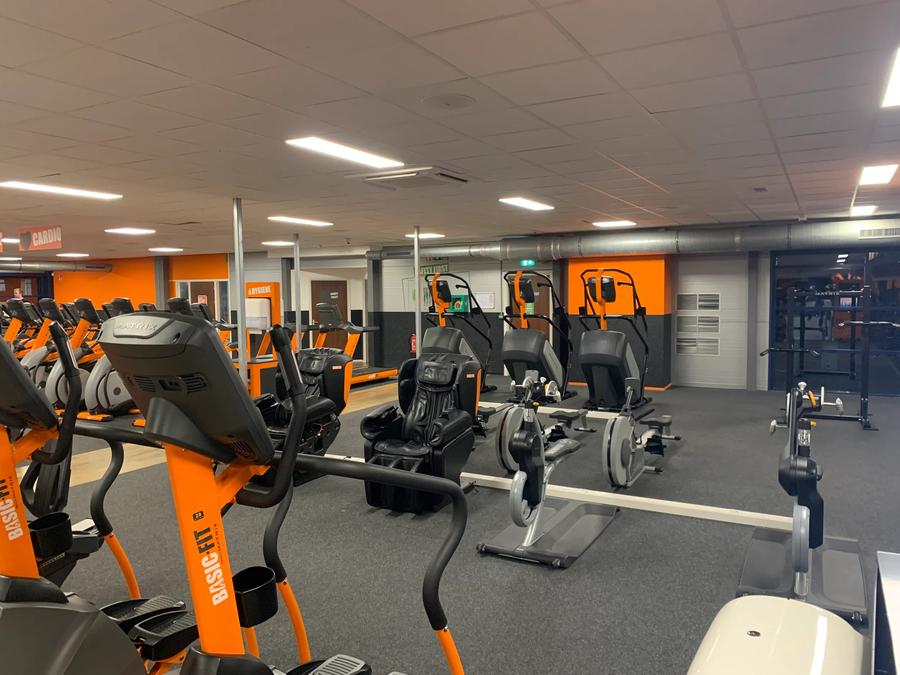 Basic-Fit Etten-Leur Vijfhuizenweg 24/7