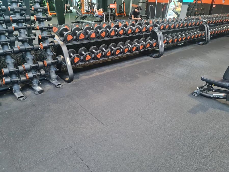 Basic-Fit Schiedam de Brauwweg 24/7