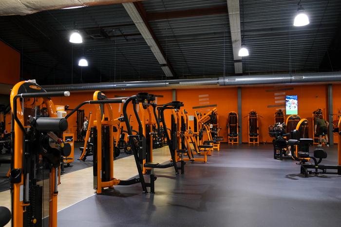 Basic-Fit Helmond Braakse Bosdijk 24/7
