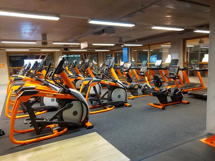 Basic-Fit Rotterdam Jan Ligthartstraat 24/7