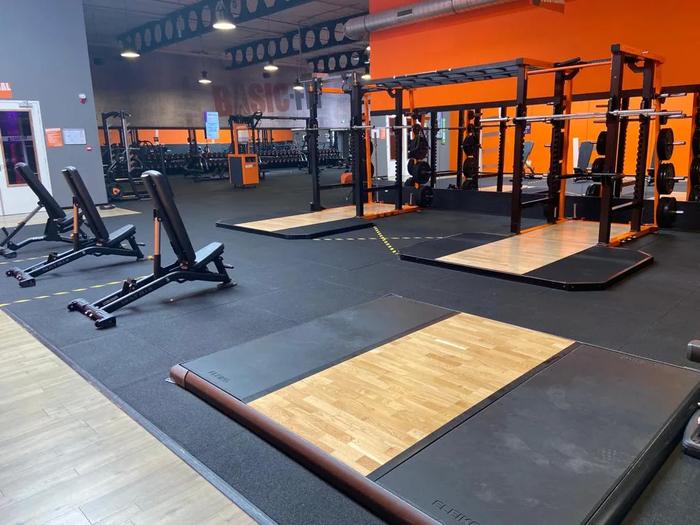 Basic-Fit Nieuwegein Graaf Florisweg