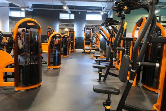 Basic-Fit Diemen Willem de Zwijgerlaan 24/7