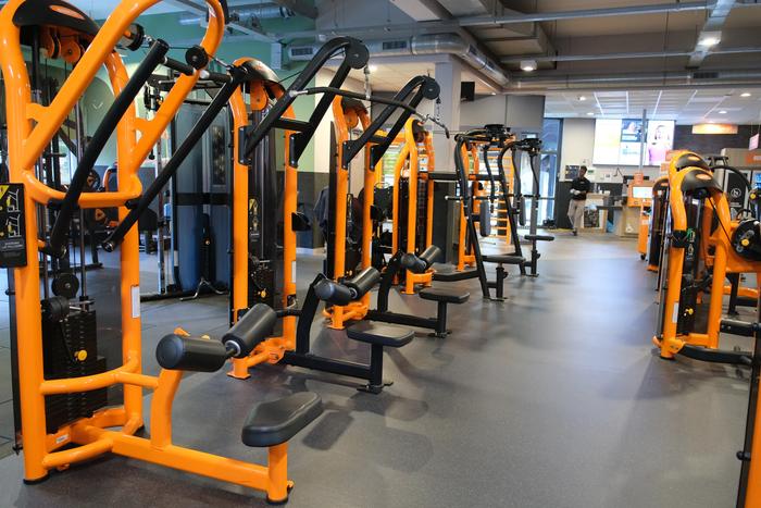 Basic-Fit Diemen Willem de Zwijgerlaan 24/7