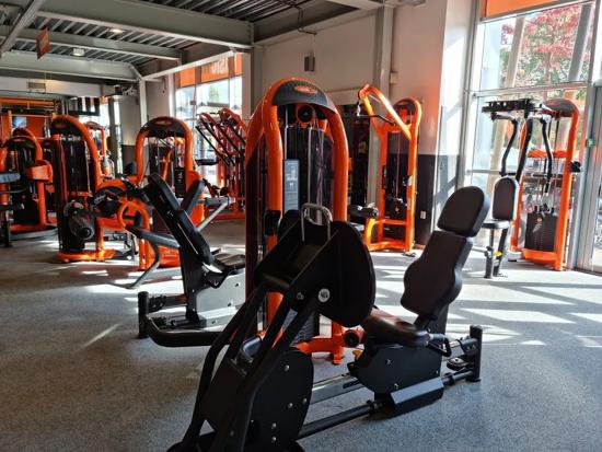 Basic-Fit Den Bosch Victorialaan 24/7