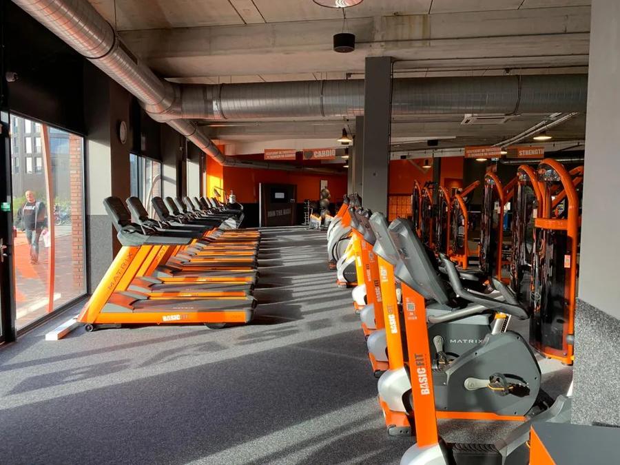 Basic-Fit Veenendaal Wolweg 24/7