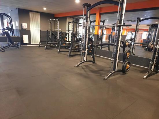 Basic-Fit Katwijk Ambachtsweg 24/7