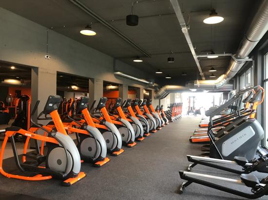 Basic-Fit Leeuwarden Zuidersingel 24/7