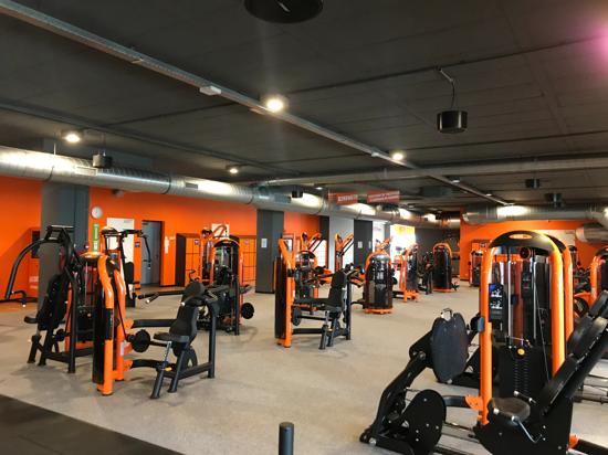 Basic-Fit Leeuwarden Zuidersingel 24/7